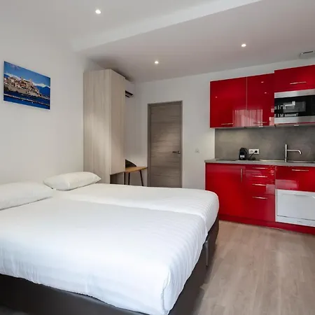 アパート French Riviera Confidential Centre Les Pins Proche Des Plages *