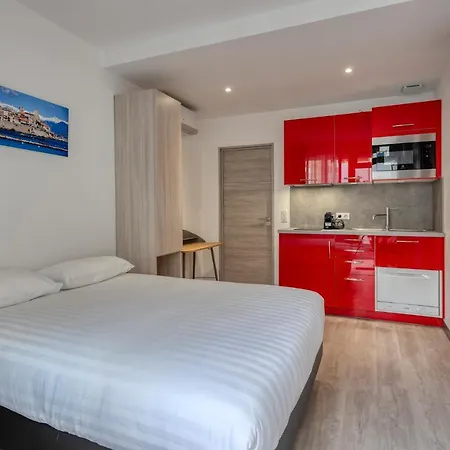 French Riviera Confidential Centre Les Pins Proche Des Plages