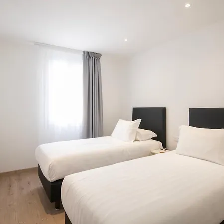 French Riviera Confidential Centre Les Pins Proche Des Plages アパート