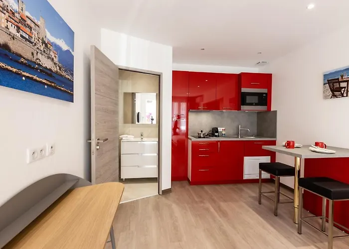 French Riviera Confidential Centre Les Pins Proche Des Plages Διαμέρισμα *