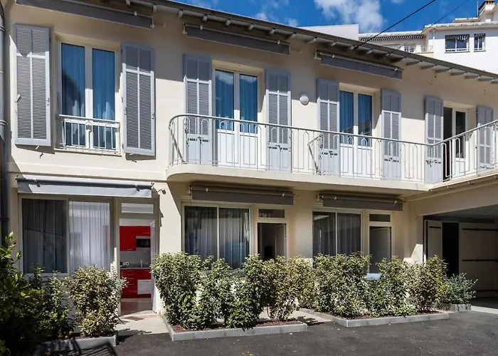 Daire French Riviera Confidential Centre Les Pins Proche Des Plages